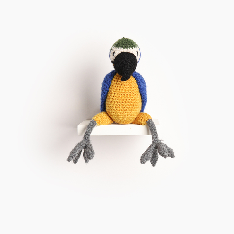 macaw bird crochet amigurumi project pattern kerry lord Edward's menagerie